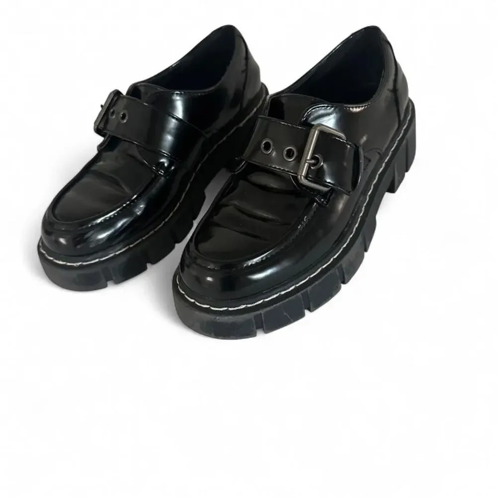 Union Bay Lilee Vintage Loafers With Buckled Detail Women’s Size 5 1/2